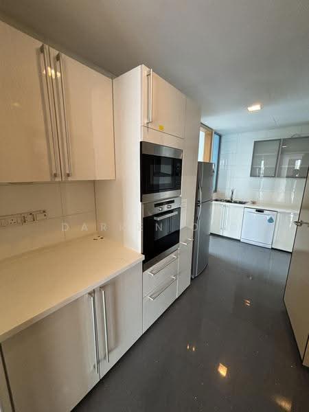 Cairnhill Crest, 8 Cairnhill Circle, Orchard / River Valley, 2 Bedrooms, 1,206 sqft, Condominium For Rent, by Darren Ong, 24043986 - Kitchen - PropertyGuru.com.sg