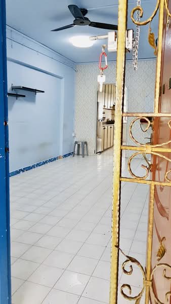 233 Ang Mo Kio Avenue 3, 233 Ang Mo Kio Avenue 3, 2 Bedrooms, 700 sqft, HDB Flat For Rent, by Latha Kannan, 24044341 - PropertyGuru.com.sg