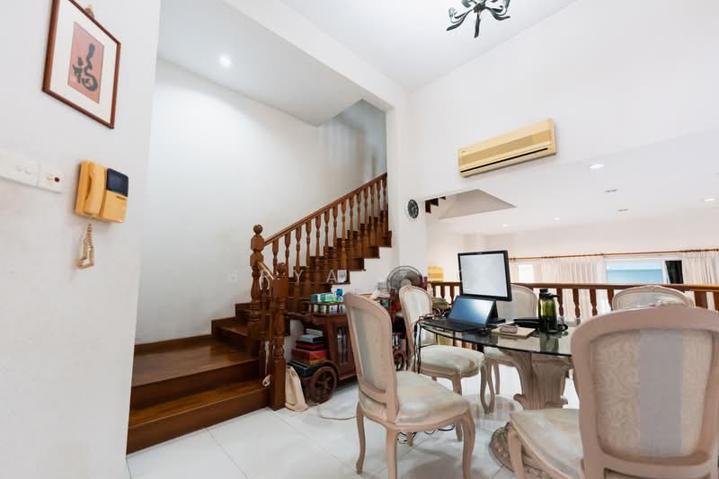 Loyang Villas, Loyang Rise, 5 Bedrooms, 2,700 sqft, Terraced House For Sale, by Bryan Ng, 24045483 - PropertyGuru.com.sg