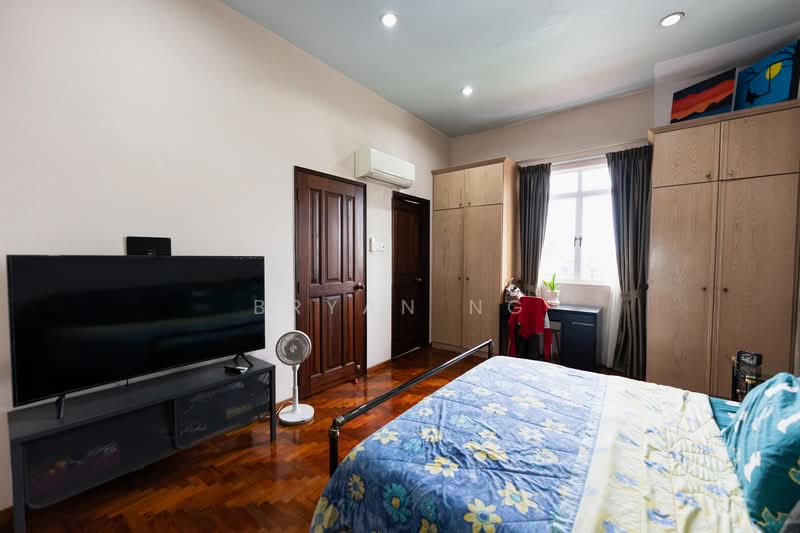 Loyang Villas, Loyang Rise, 5 Bedrooms, 2,700 sqft, Terraced House For Sale, by Bryan Ng, 24045483 - PropertyGuru.com.sg