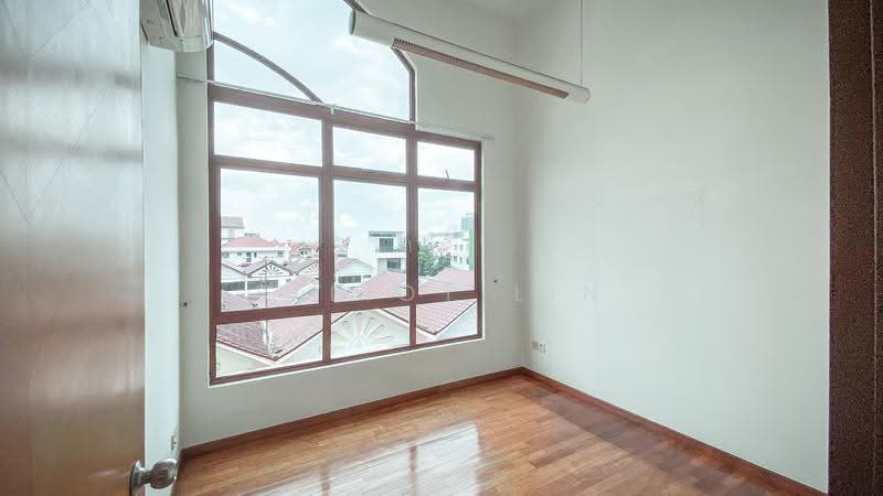 Seraya Breeze, 3 Seraya Road, East Coast / Marine Parade, 2 Bedrooms, 764 sqft, Apartment For Rent, by Elliot Lin, 24046173 - PropertyGuru.com.sg