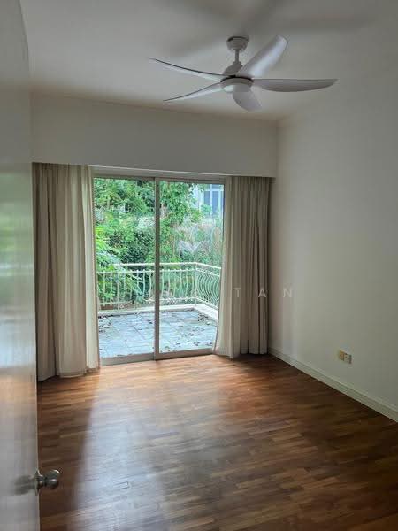 Sommerville Park, 87 Farrer Drive, Tanglin / Holland / Bukit Timah, 4 Bedrooms, 4,300 sqft, Condominium For Rent, by Joyce Tan, 24046748 - Bedroom 3 with balcony - PropertyGuru.com.sg