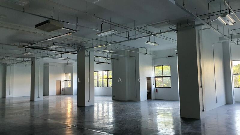Interlocal Centre, 100G Pasir Panjang Road, 3,418 sqft, Light Industrial (B1) For Rent, by Alicia Ong, 24048667 - CommercialGuru.com.sg