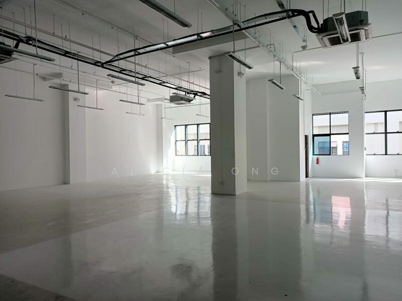 Interlocal Centre, 100G Pasir Panjang Road, 3,418 sqft, Light Industrial (B1) For Rent, by Alicia Ong, 24048667 - CommercialGuru.com.sg