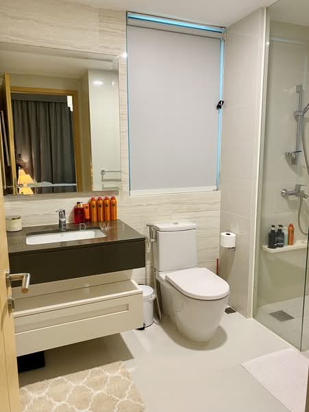 Tree House, 60 Chestnut Avenue, 2 Bedrooms, 861 sqft, Condominium For Rent, by Edwin Tham, 24049631 - Master Bathroom - PropertyGuru.com.sg