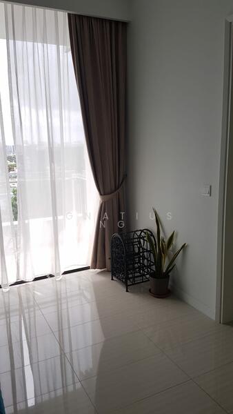 For Rent - Sky Green