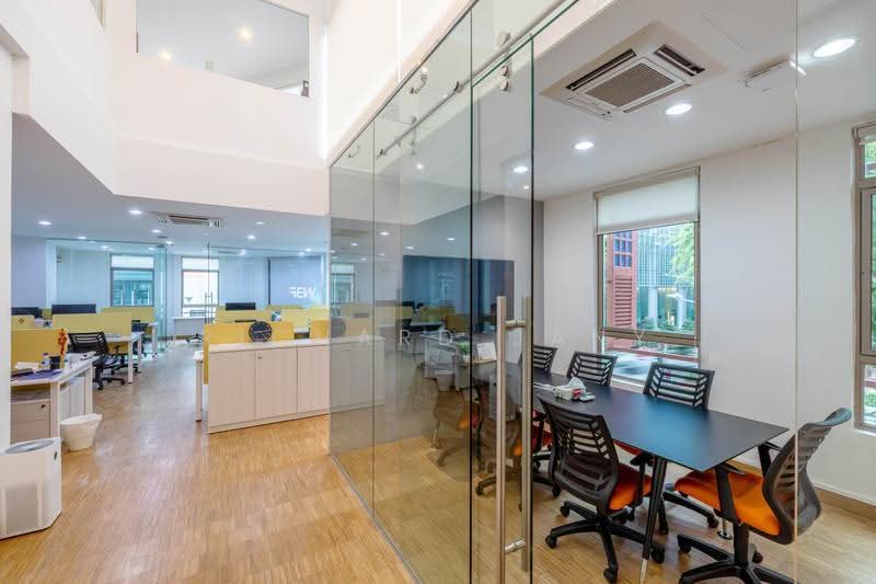 South Bridge Road, South Bridge Road, Boat Quay / Raffles Place / Marina, 6,068 sqft, Office For Rent, by Richard Jany, 24050225 - CommercialGuru.com.sg