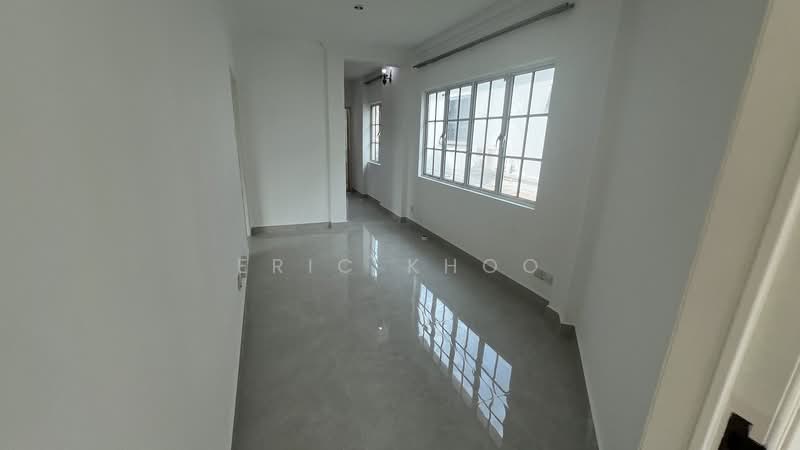 Sembawang Hills Estate, Sembawang Hills Drive, 4 Bedrooms, 3,200 sqft, Detached House For Rent, by Eric Khoo, 24051996 - PropertyGuru.com.sg