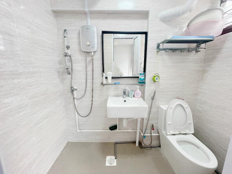 For Sale - 859 Tampines Avenue 5