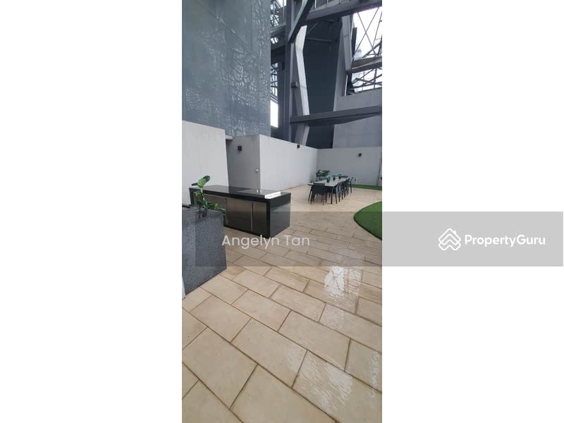 Roof terrace for enertaining guests