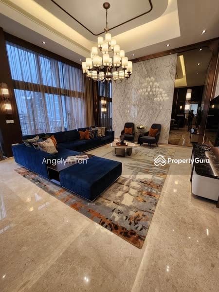 Stunning living hall