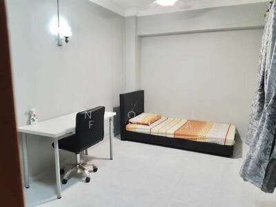 For Rent - 727 Woodlands Circle