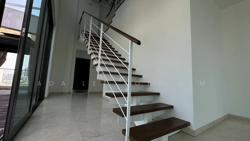 For Rent - Holland Road