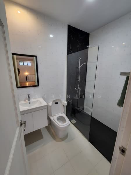 ⭐Hillside Bungalow with Splendid View @ Phoenix Ave⭐, , 5 Bedrooms, 5,000 sqft, Detached House For Rent, by Darren Teo, 24056316 - PropertyGuru.com.sg