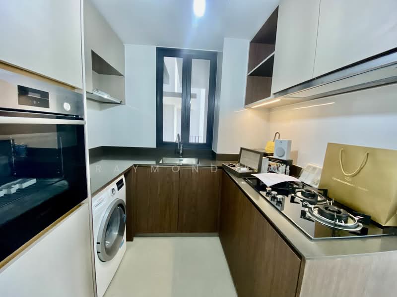 Whistler Grand, 107 West Coast Vale, 2 Bedrooms, 740 sqft, Condominium For Rent, by Raymond Koh, 24056611 - PropertyGuru.com.sg