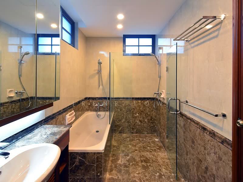 Sanctuary Green, 187 Tanjong Rhu Road, 3 Bedrooms, 1,324 sqft, Condominium For Rent, by Irene Low, 24060045 - Master Bath 2 - PropertyGuru.com.sg