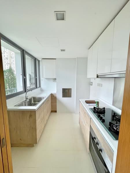 Eight Courtyards, 8 Canberra Drive, 3 Bedrooms, 990 sqft, Condominium For Rent, by Steve Ong, 24061274 - PropertyGuru.com.sg