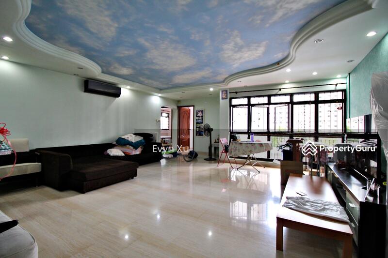 Living and dining (tenant can use)