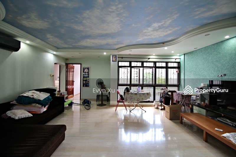 Living and dining (tenant can use)