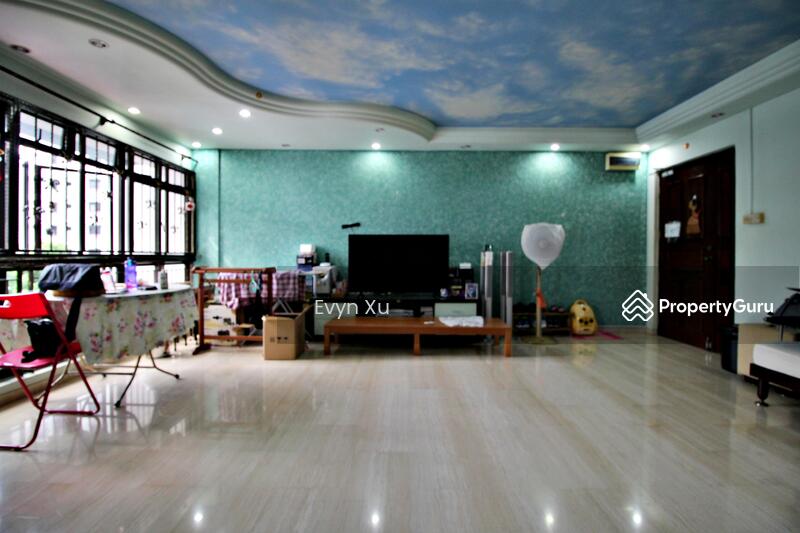 Living and dining (tenant can use)