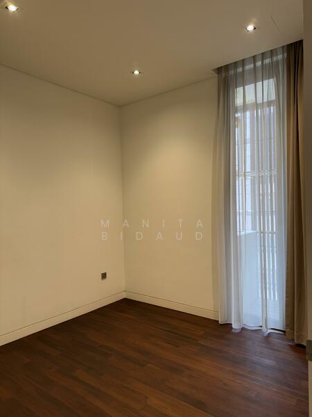 Lloyd SixtyFive, 65 Lloyd Road, Orchard / River Valley, 1 Bedroom, 603 sqft, Condominium For Rent, by Manita Vairakannu, 24062146 - Spacious bedroom fits King-size bed. - PropertyGuru.com.sg