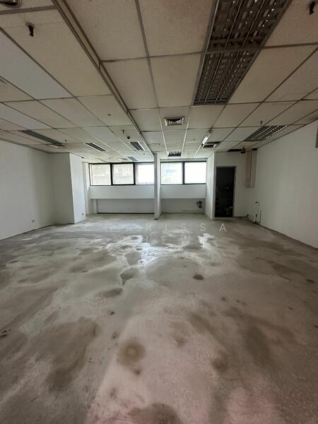 Lucky Plaza, 304 Orchard Road, 796 sqft, Mall Shop For Sale, by Charissa Chew, 24062264 - CommercialGuru.com.sg