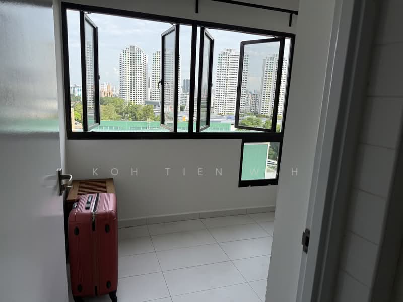 422 Ang Mo Kio Avenue 3, 422 Ang Mo Kio Avenue 3, 2 Bedrooms, 947 sqft, HDB Flat For Rent, by Koh Tien Wah, 24064947 - PropertyGuru.com.sg