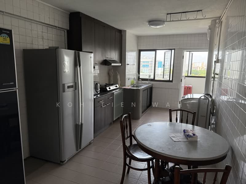 422 Ang Mo Kio Avenue 3, 422 Ang Mo Kio Avenue 3, 2 Bedrooms, 947 sqft, HDB Flat For Rent, by Koh Tien Wah, 24064947 - PropertyGuru.com.sg
