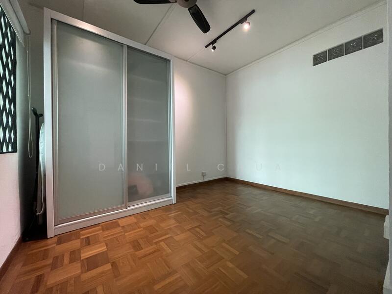 Tiong Bahru Walk Up Apartment, Tiong Bahru, 1 Bedroom, 920 sqft, Walk-up Apartment For Rent, by Daniel Chua, 24066429 - PropertyGuru.com.sg