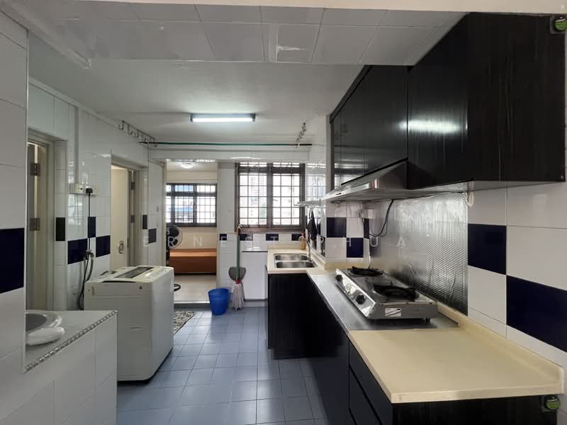 157 Lorong 1 Toa Payoh, 157 Lorong 1 Toa Payoh, 2 Bedrooms, 700 sqft, HDB Flat For Rent, by Ernest Phua, 24067242 - PropertyGuru.com.sg