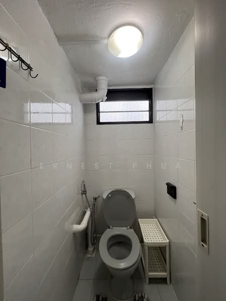 157 Lorong 1 Toa Payoh, 157 Lorong 1 Toa Payoh, 2 Bedrooms, 700 sqft, HDB Flat For Rent, by Ernest Phua, 24067242 - PropertyGuru.com.sg