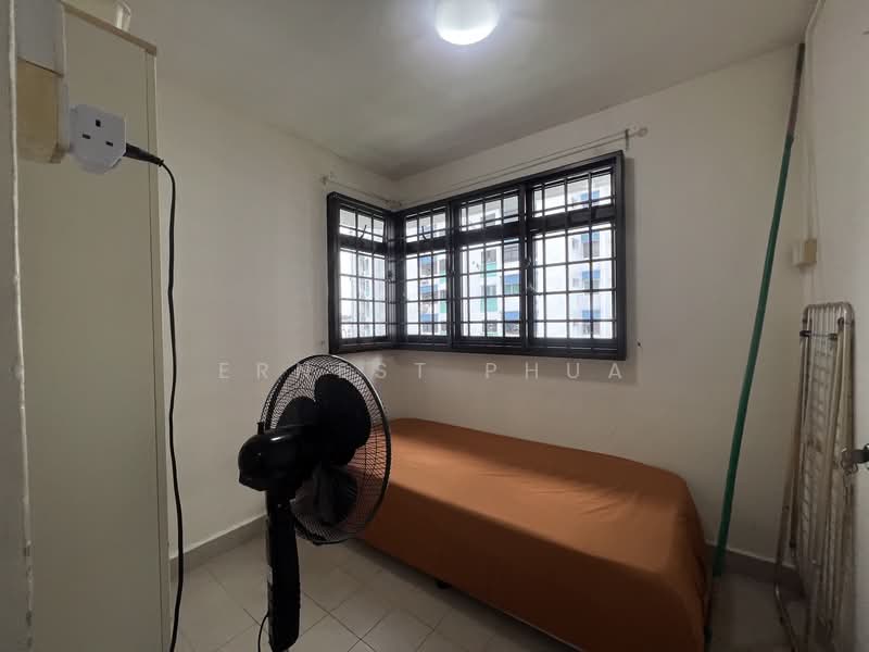 157 Lorong 1 Toa Payoh, 157 Lorong 1 Toa Payoh, 2 Bedrooms, 700 sqft, HDB Flat For Rent, by Ernest Phua, 24067242 - PropertyGuru.com.sg