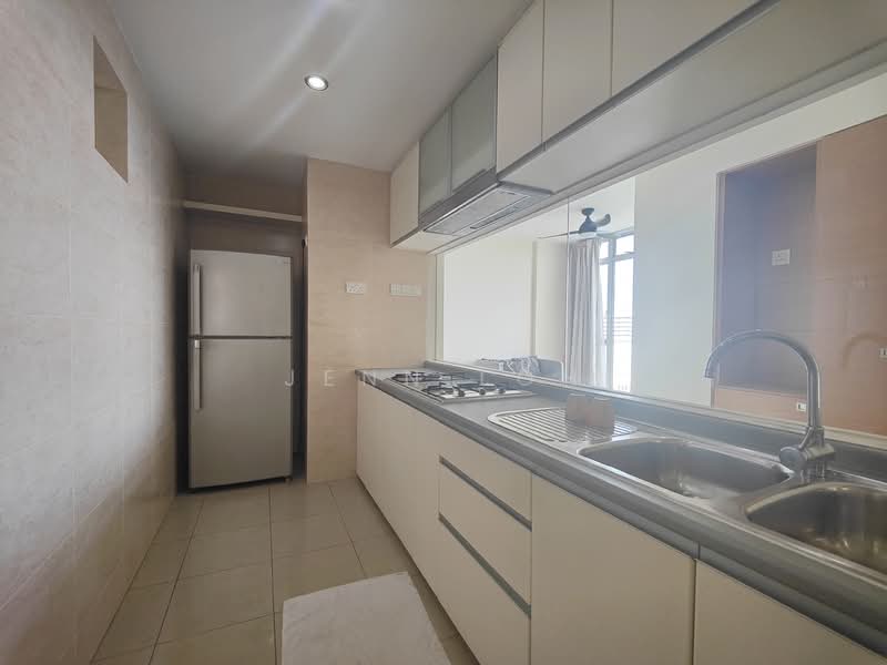 For Rent - The Lakeshore