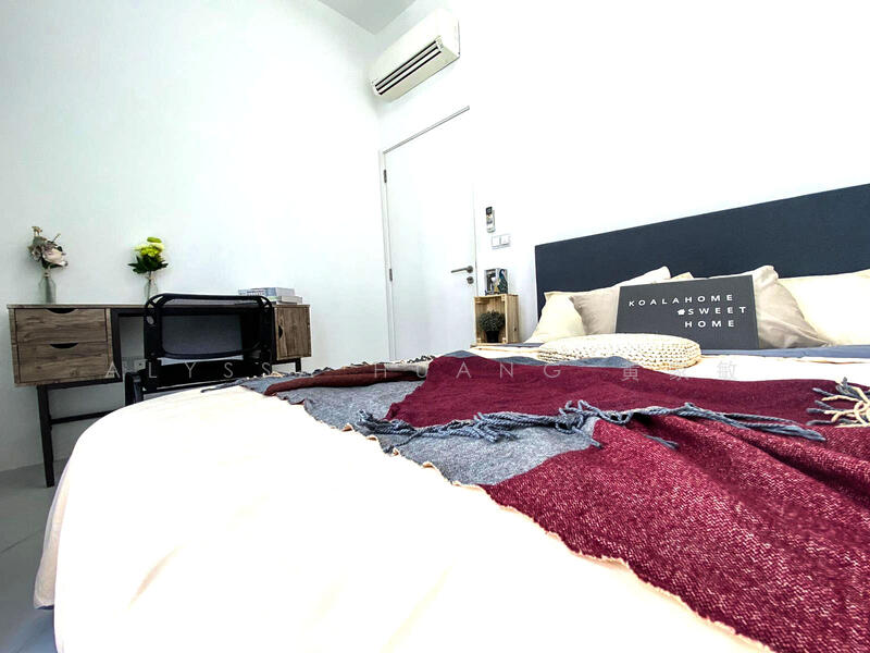 For Rent - Suites @ Newton