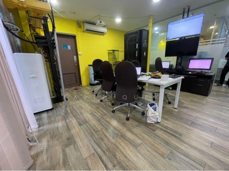 Frontier, , 3,810 sqft, Light Industrial (B1) For Sale, by Faith Quek, 24069250 - CommercialGuru.com.sg
