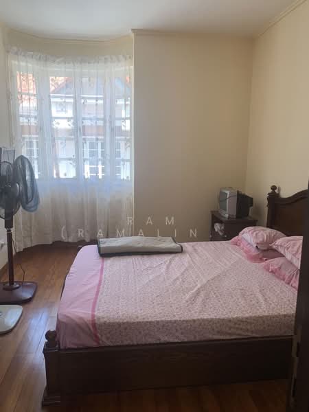 Mera Terrace, Seagull Walk, 4 Bedrooms, 3,200 sqft, Corner Terrace For Sale, by Ram (Ramalingam), 24070329 - PropertyGuru.com.sg