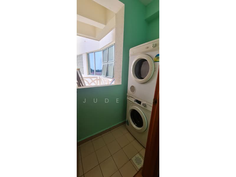 Guilin View, 26 Bukit Batok Street 52, 2 Bedrooms, 860 sqft, Condominium For Rent, by Jude L., 24070895 - PropertyGuru.com.sg