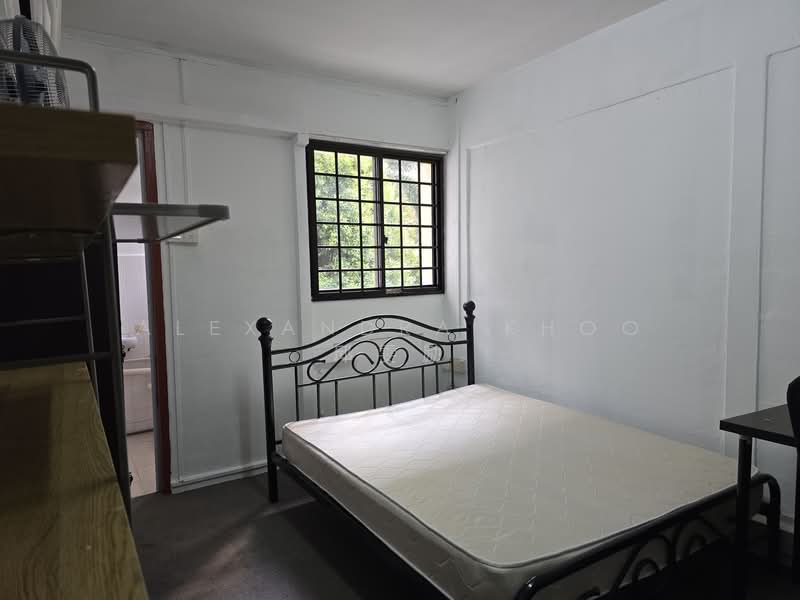 713 Clementi West Street 2, 713 Clementi West Street 2, Room Rental, 200 sqft, HDB Flat For Rent, by Alexandra Khoo 邱雯励, 24071766 - PropertyGuru.com.sg