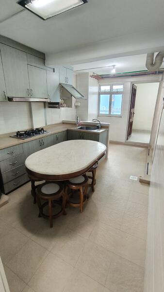 For Rent - 34 Whampoa West