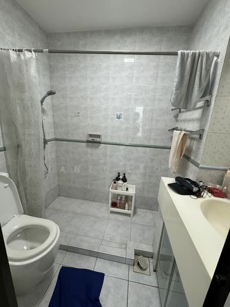 West Bay Condo, 50 West Coast Crescent, 2 Bedrooms, 1,217 sqft, Condominium For Rent, by Janet Leow, 24072041 - PropertyGuru.com.sg