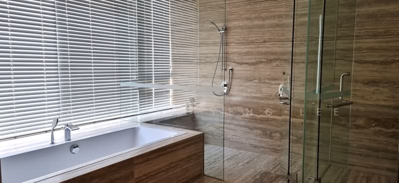 Modern with Pool, Park facing, Convenient !地十邮 区，优 质 洋 房 . Spacious & Quality Home. James 83839800, Grove/Holland/Mt Sinai, 6 Bedrooms, 6,000 sqft, Corner Terrace For Rent, by James Ng Yeng Lee, 24074434 - PropertyGuru.com.sg