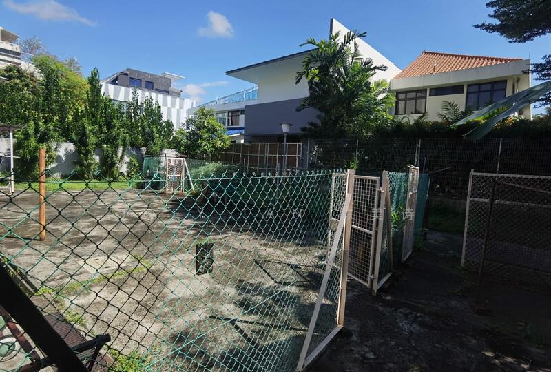 Goodman/Wilkinson/Bournemouth Road Bungalow House For Sale at S