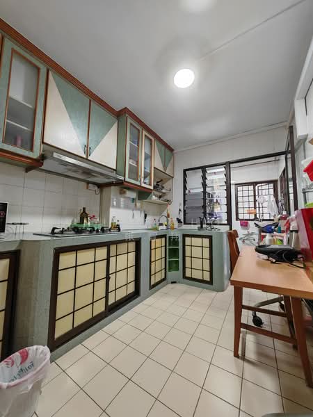 For Rent - 639 Woodlands Ring Road