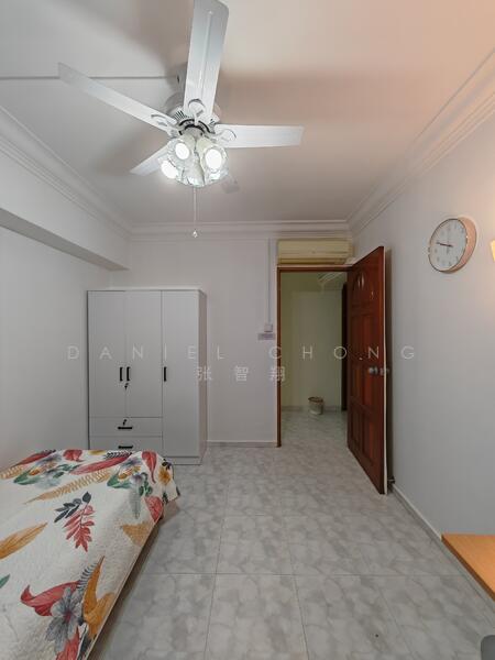 For Rent - 639 Woodlands Ring Road