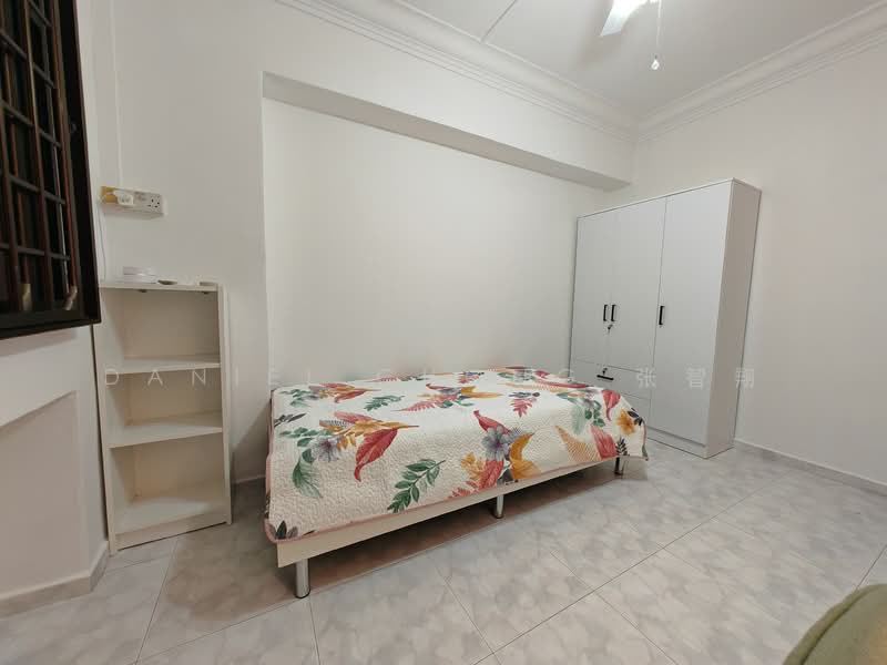 For Rent - 639 Woodlands Ring Road