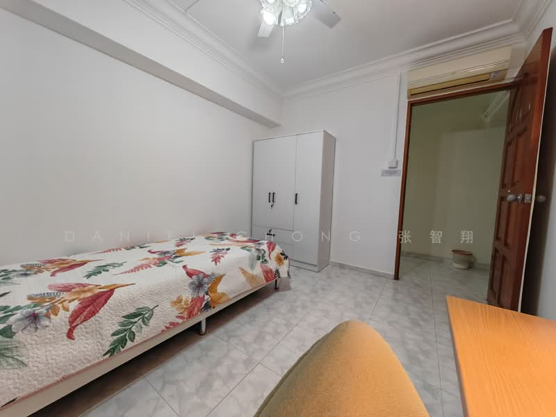 For Rent - 639 Woodlands Ring Road