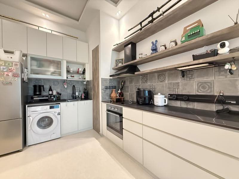 Jade Residences, 9 Lew Lian Vale, Hougang / Punggol / Sengkang, 2 Bedrooms, 1,012 sqft, Apartment For Sale, by David Seah, 24079757 - Kitchen - PropertyGuru.com.sg