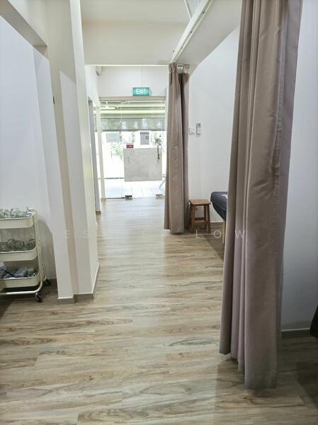 498 Jurong West Street 41, 498 Jurong West Street 41, 1,302 sqft, Shop / Shophouse For Sale, by Esther Low, 24080719 - CommercialGuru.com.sg