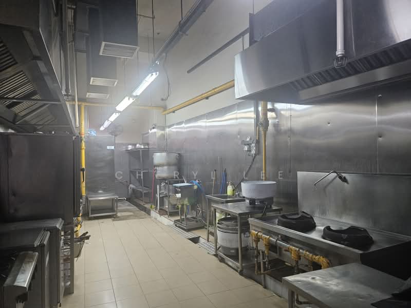 East Zone Ground Floor Food Kitchen Fully Fitted Low Takeover 东部食品厂生意出让冰冷冻库抽油烟系统, , 2,500 sqft, Factory / Workshop (B2) For Rent, by Cheryl Lee, 24081535 - CommercialGuru.com.sg