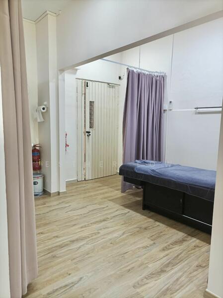 498 Jurong West Street 41, 498 Jurong West Street 41, 1,302 sqft, Shop / Shophouse For Sale, by Esther Low, 24081961 - CommercialGuru.com.sg